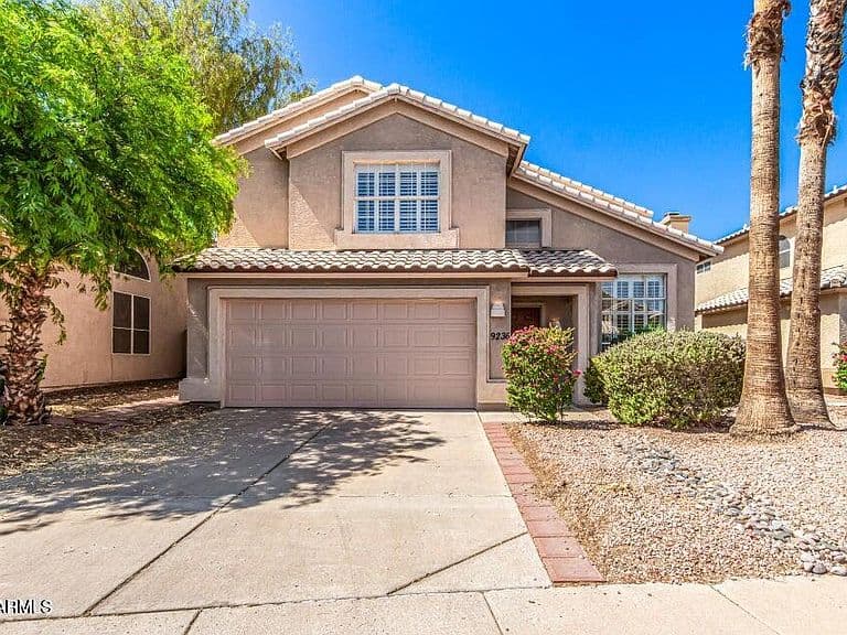 9236 E DREYFUS Place photo 1