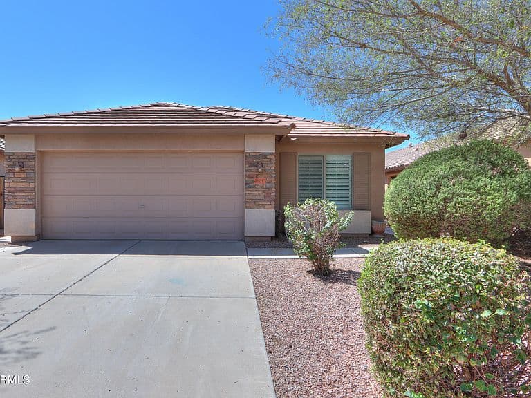 46013 W TUCKER Road photo 1