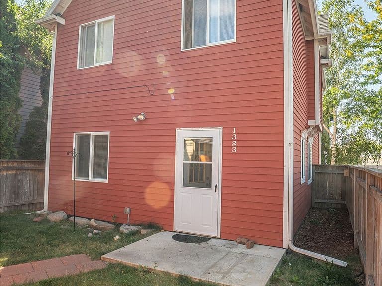 1323 Bridgecourt Way photo 2