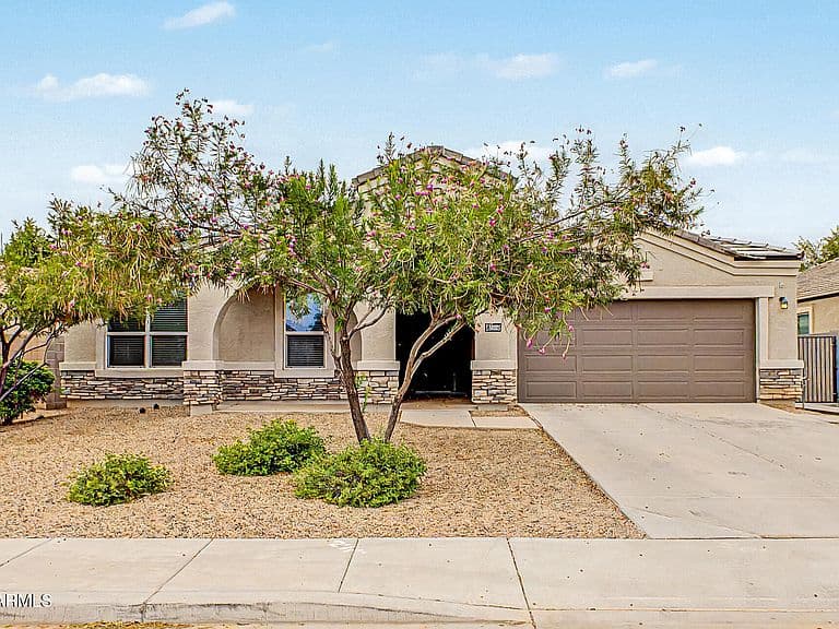 38085 W NINA Street photo 1