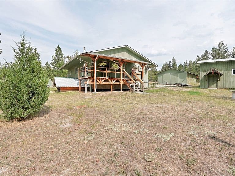 399 Higgins Ln photo 4