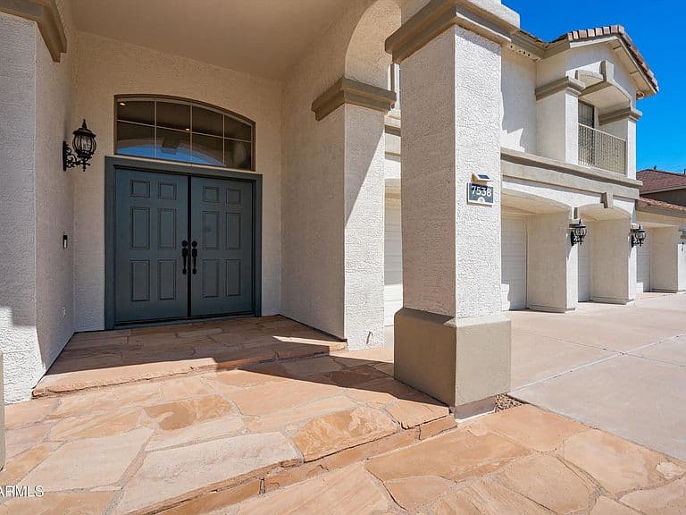 7538 E KAEL Circle photo 5