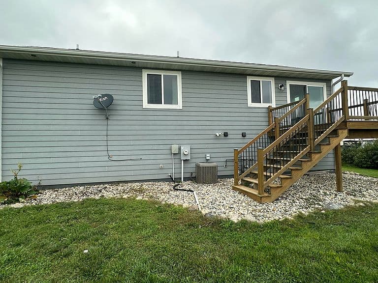 705 Sunset Cir photo 5