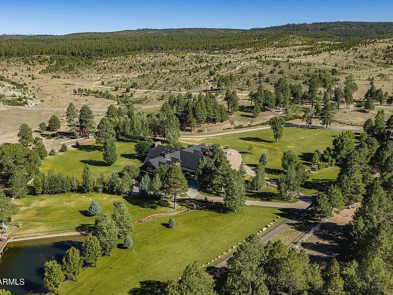 1613 BLACK CANYON Road photo 1