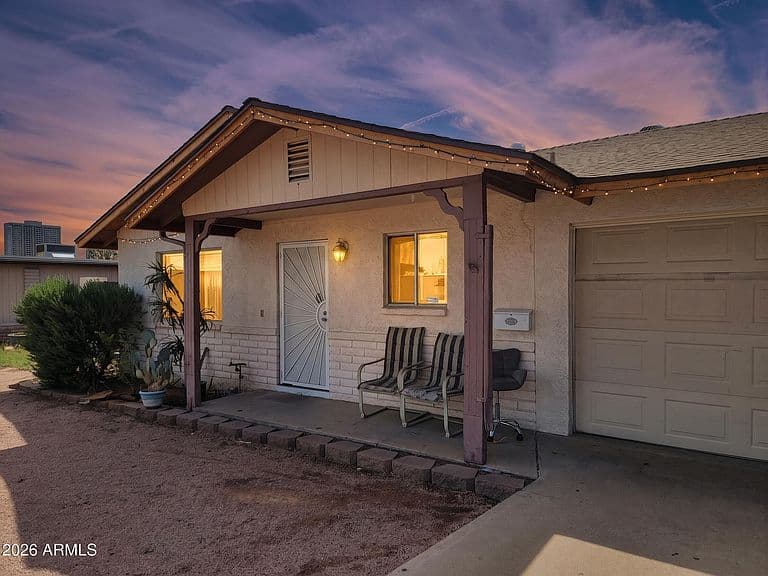 1105 W FRITO Avenue photo 2