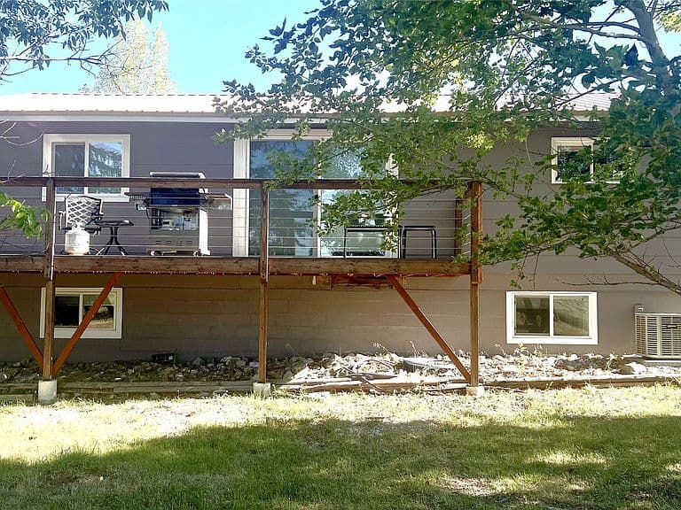 782 Quast Ln photo 3