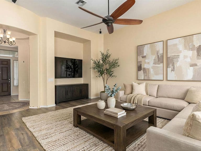 17923 W Echo Ln photo 5