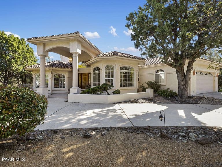 623 Heather Brook Cir photo 3