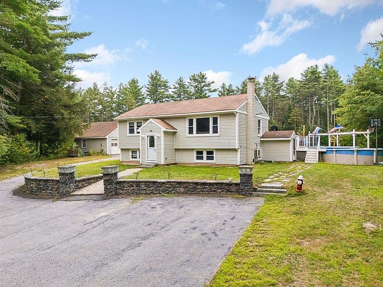 37 Riverside Drive photo 1
