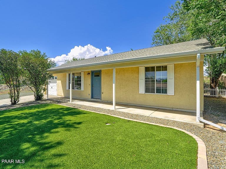 5450 N Robert Rd photo 1