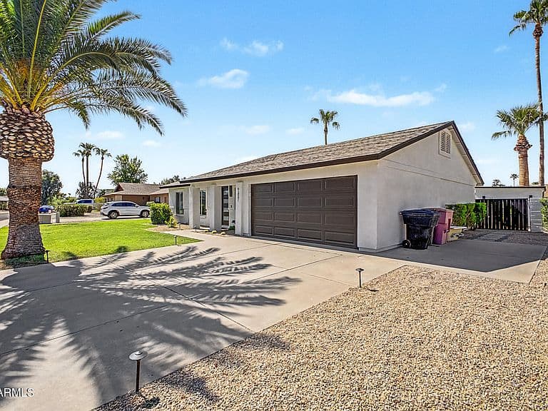 9337 E Cortez Street photo 4