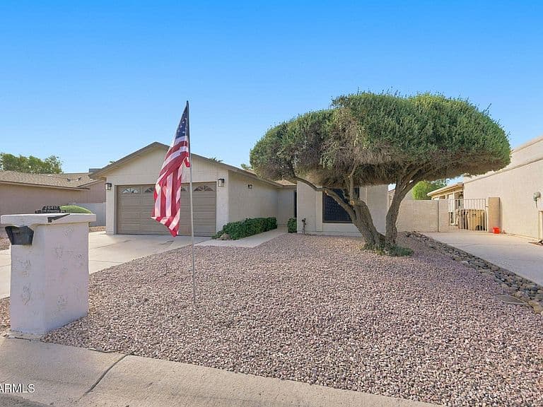 26417 S SHERBROOK Drive photo 2