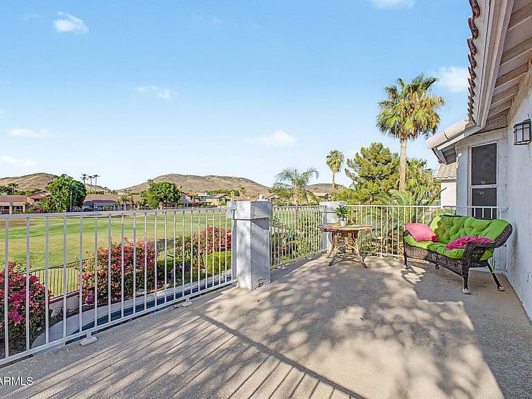 6154 W QUAIL Avenue photo 4