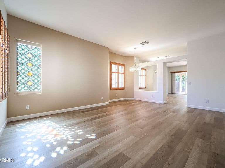 420 W HALF MOON Way photo 4
