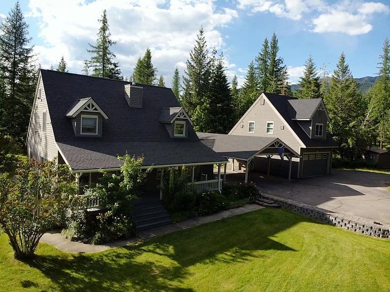 77 Larch Ln photo 3