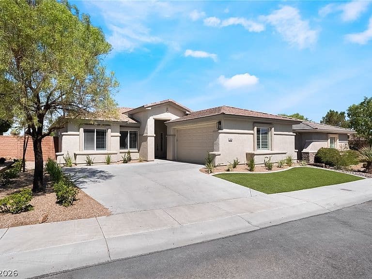 3434 Midnight Moon St photo 3