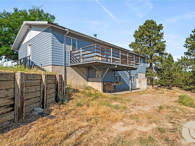 4444 Pine Hills Rd photo 2