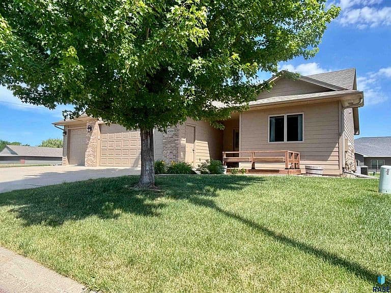 4500 E Kearney Pl photo 1