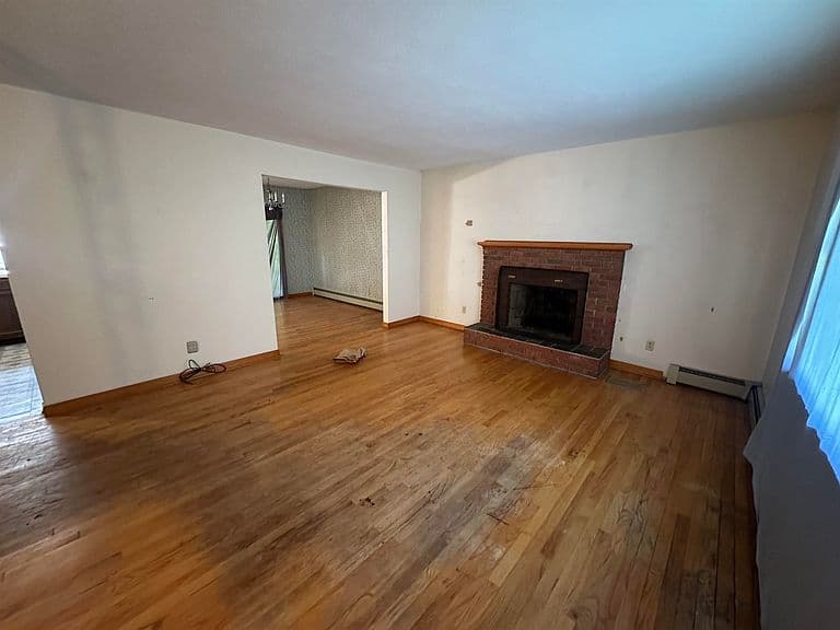 15 Oakwood Lane photo 3