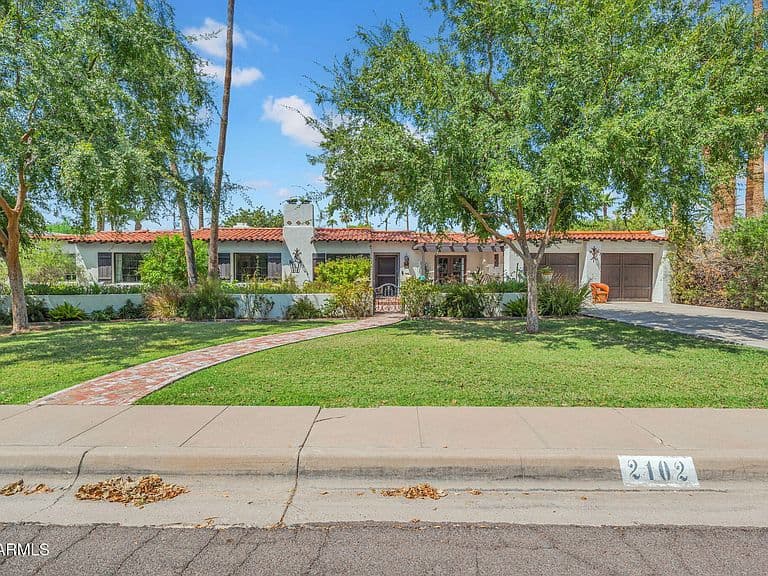 2102 ENCANTO Drive SW photo 1