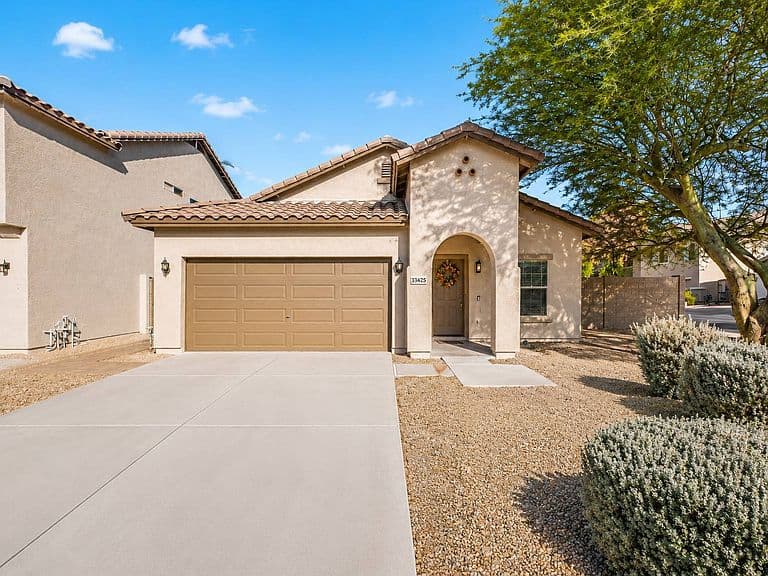 33425 N Roadrunner Ln photo 2