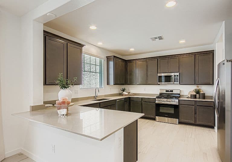 9725 W Catalina Dr photo 2