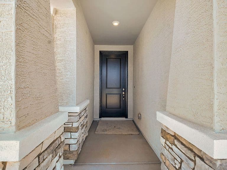 36909 W Nina St photo 5
