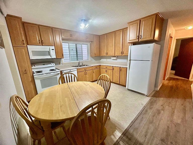 2812 Oak Ave photo 5