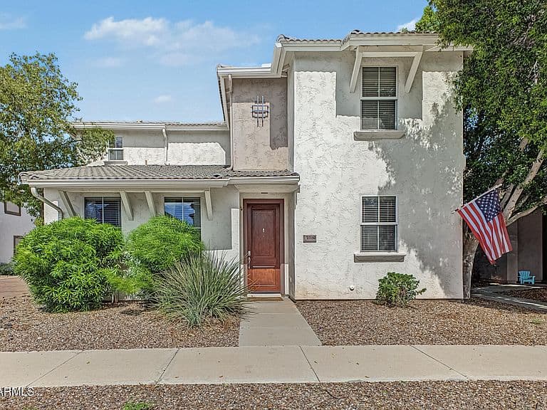 10160 E ISLETA Avenue photo 1