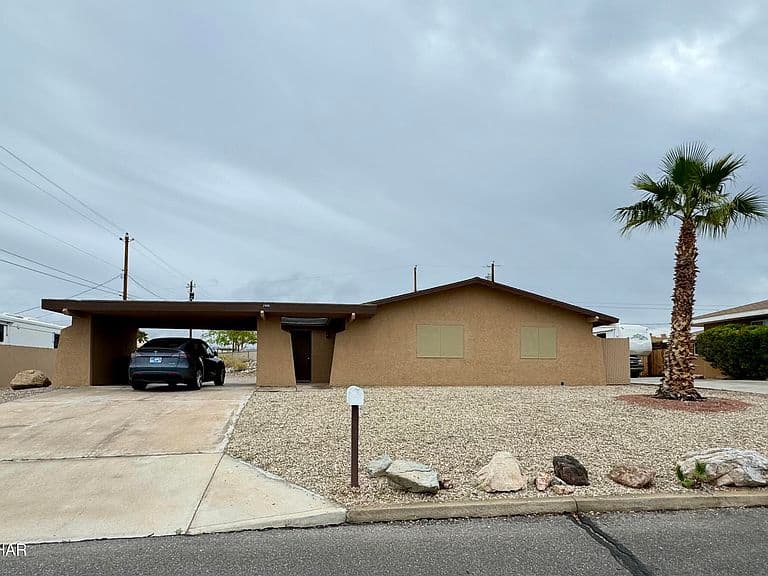 2988 Cisco Dr S photo 2