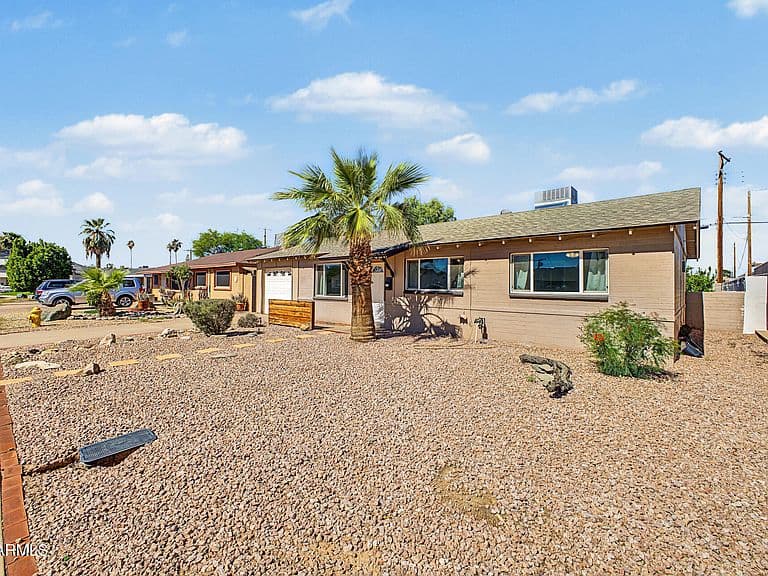 7814 E LOMA LAND Drive photo 2