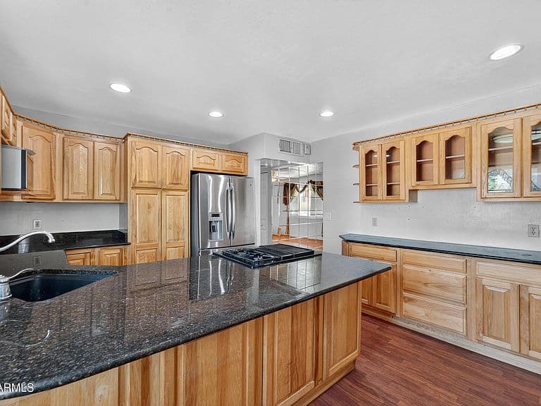 1114 E ORCHID Lane photo 5