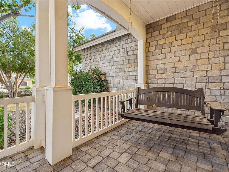 2088 E PARK Avenue photo 4
