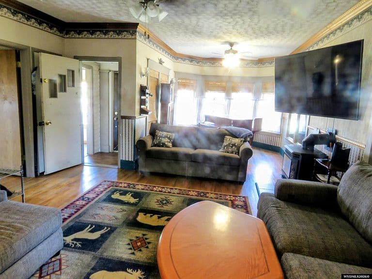 122 N McKinley St photo 3