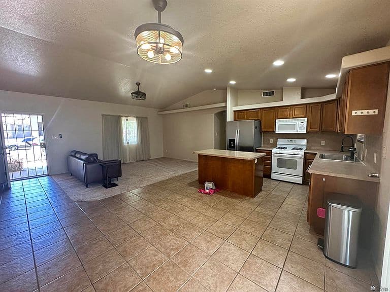 11816 E Omega Ln photo 5