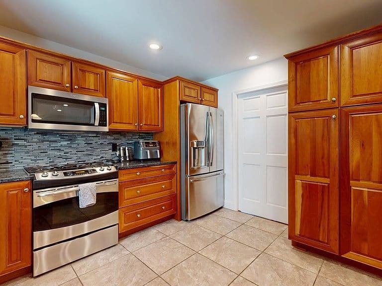 25 Hidden Oaks Drive photo 4