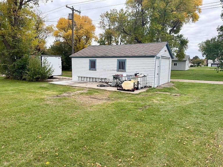 206 S Centennial St photo 3