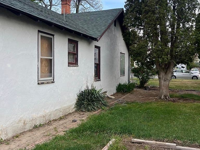 178 B Ave E photo 4