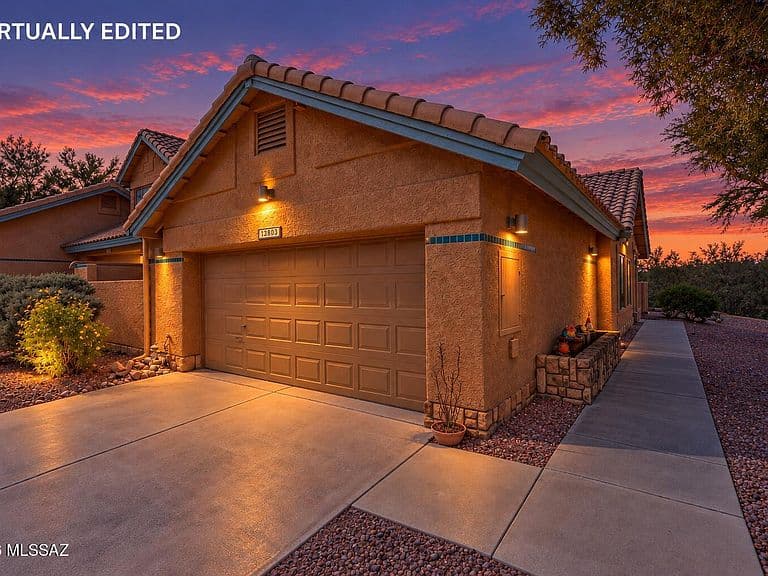 1363 E Stoney Canyon Cir photo 2