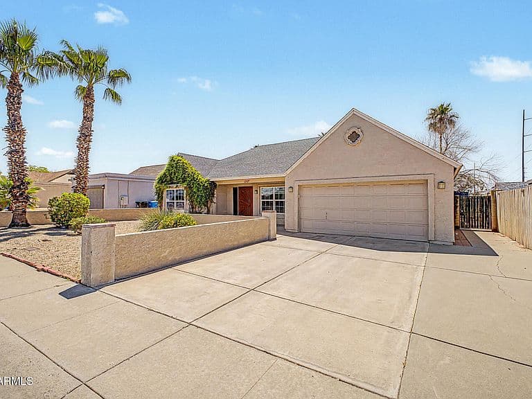 1207 E TONTO Lane photo 5