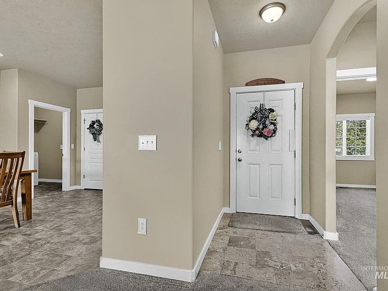 2179 W Fieldstream Dr photo 5