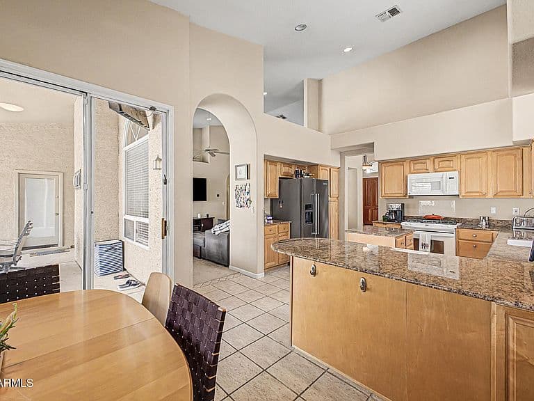 5426 E ANDERSON Drive photo 3