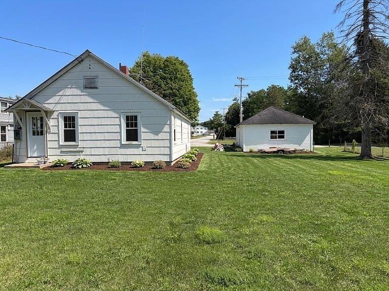 22 Pike Avenue photo 2