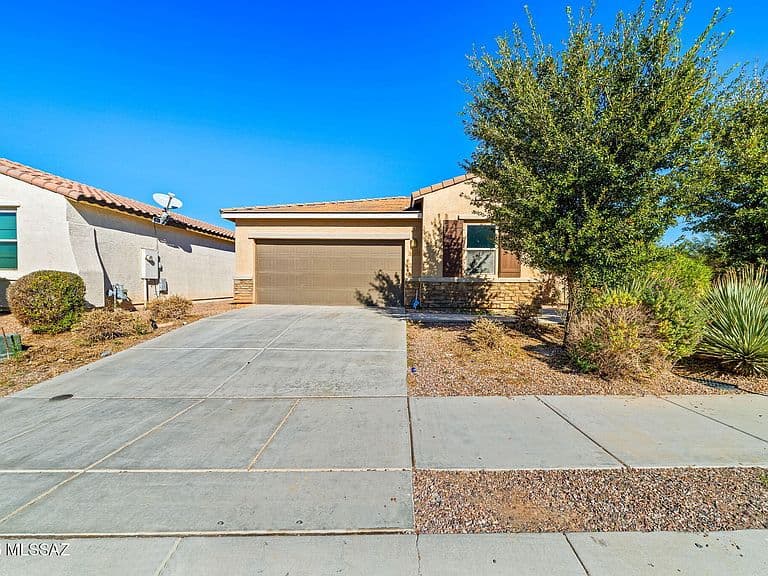 6623 E Via Jardin Verde photo 3