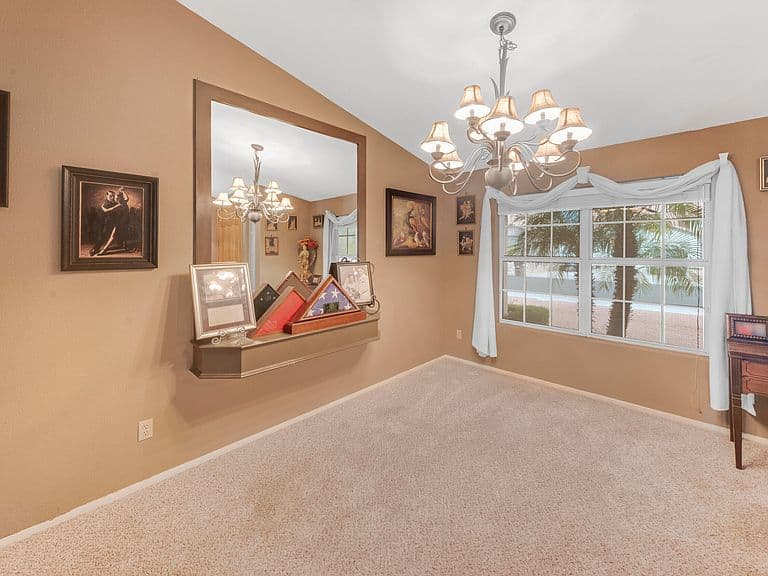 7228 W VOLTAIRE Avenue photo 3