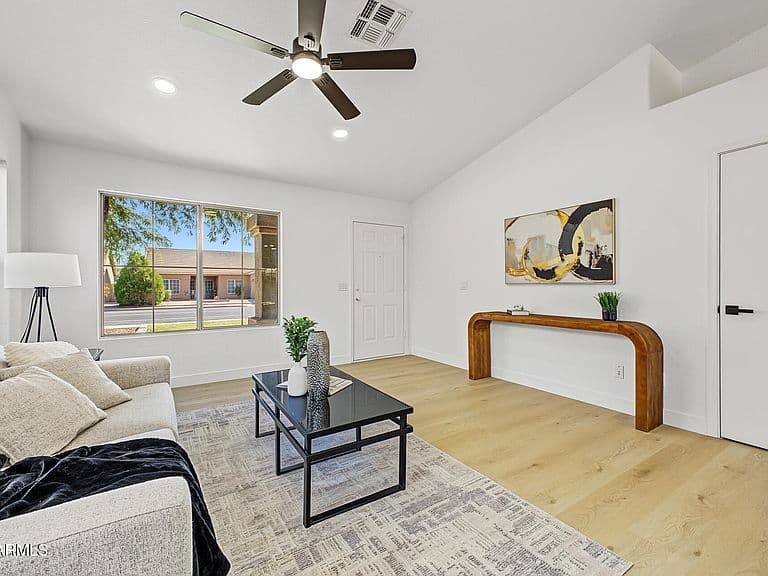 14904 W HONEYSUCKLE Lane photo 5