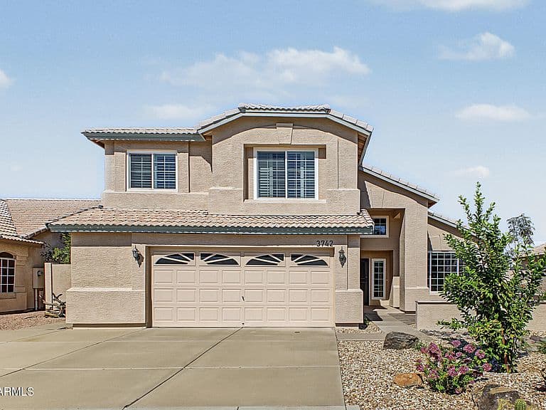 3742 W SHANNON Street photo 2
