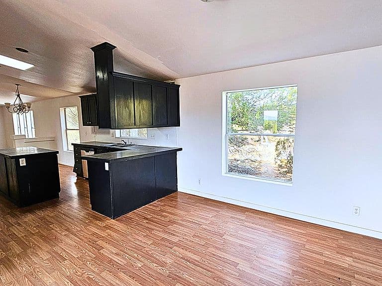 55 N Country Ln photo 5