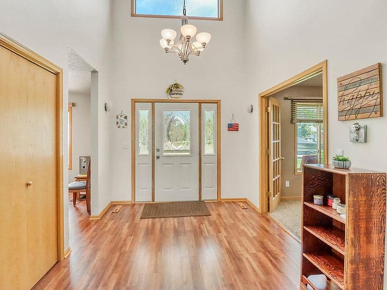 101 Seter Cir SE photo 5