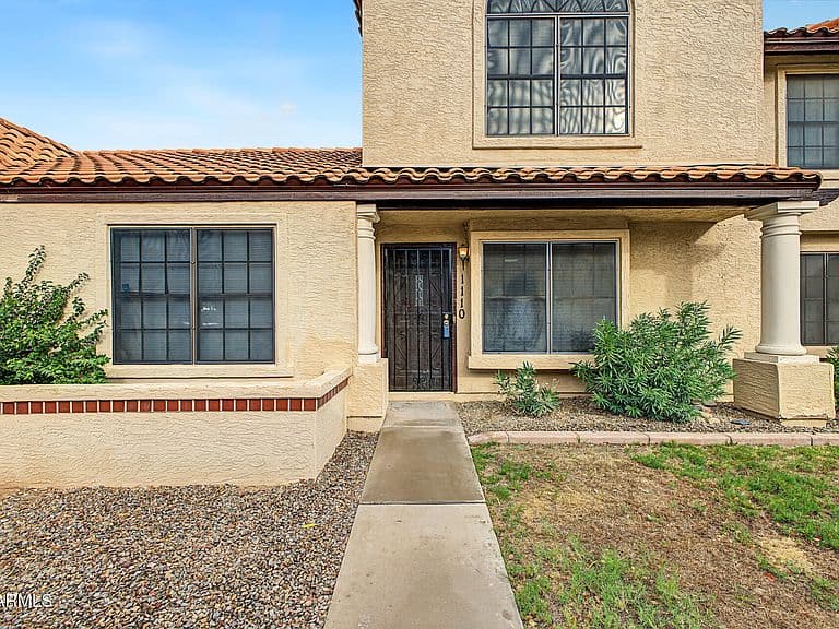 921 W University Drive #1110 photo 2